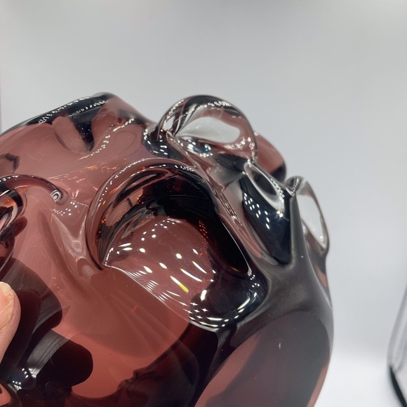 Vintage Mulberry Wine Clear Glass Pulled Ear Petals Ashtray/ Bowl - Picture 3 of 11